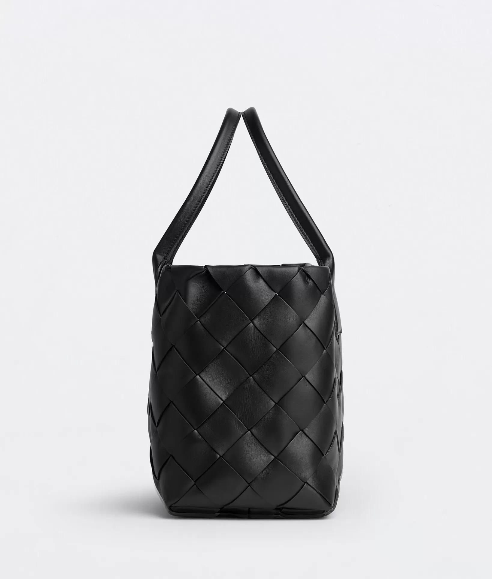 Bottega Series>Bottega Veneta Cabat Black/swimming pool