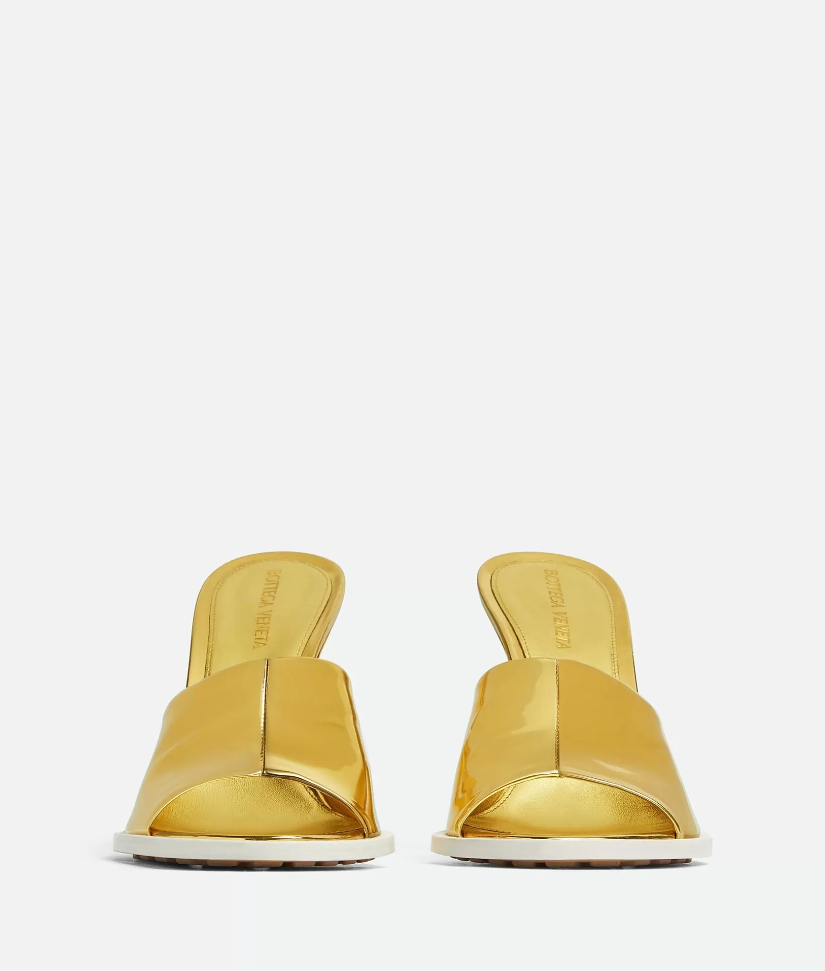 Sandals>Bottega Veneta Cha-Cha Mule Gold / White