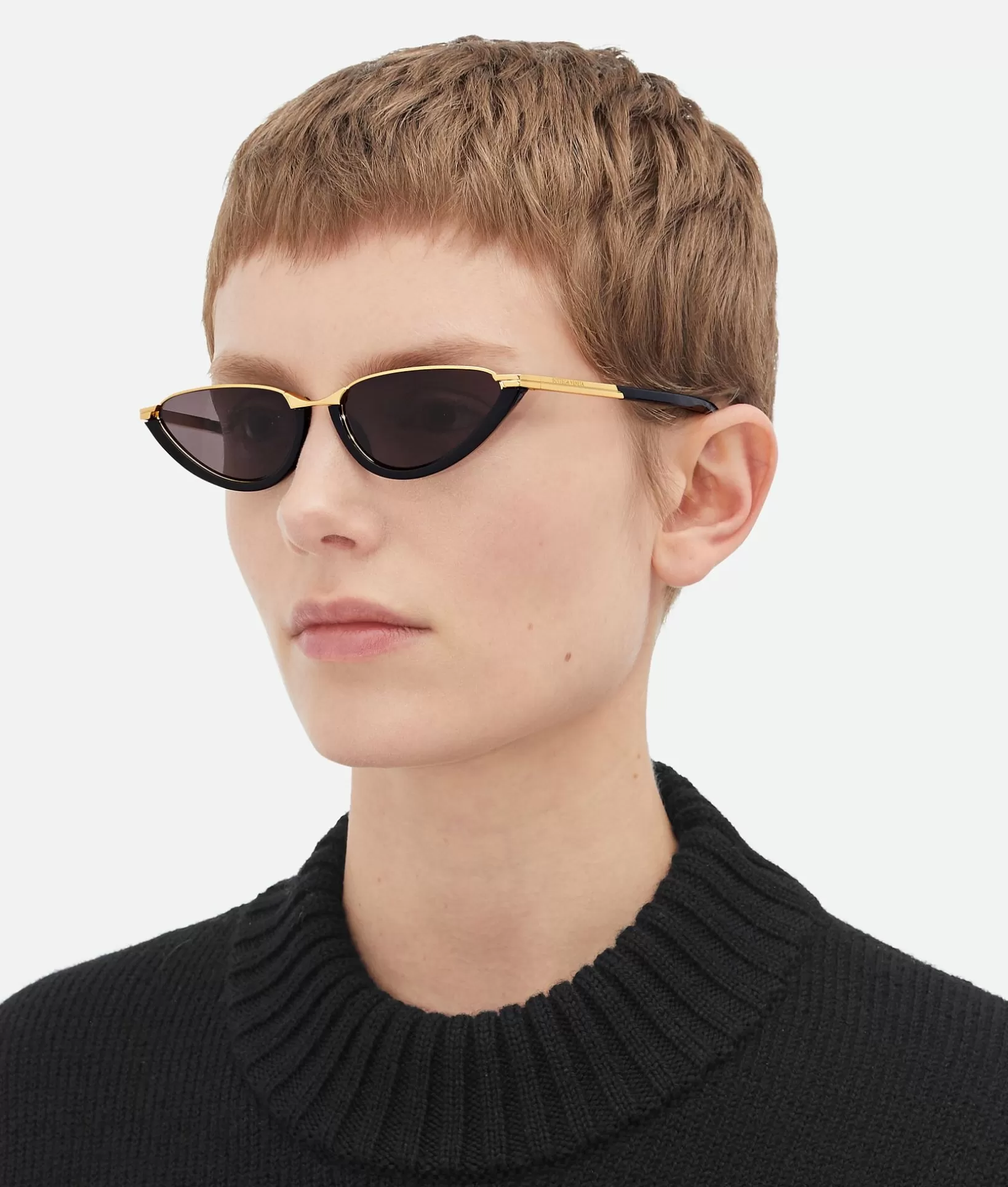 Sunglasses | Sunglasses>Bottega Veneta Classic Cat Eye Sunglasses Black/grey