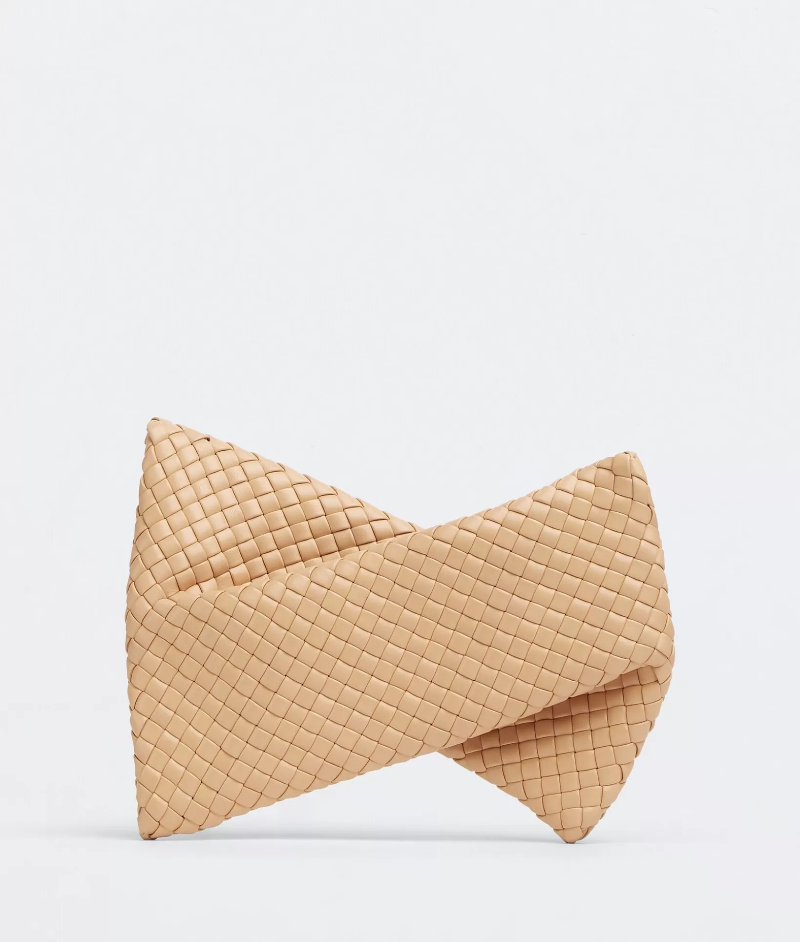 Bottega Series>Bottega Veneta Crisscross Almond