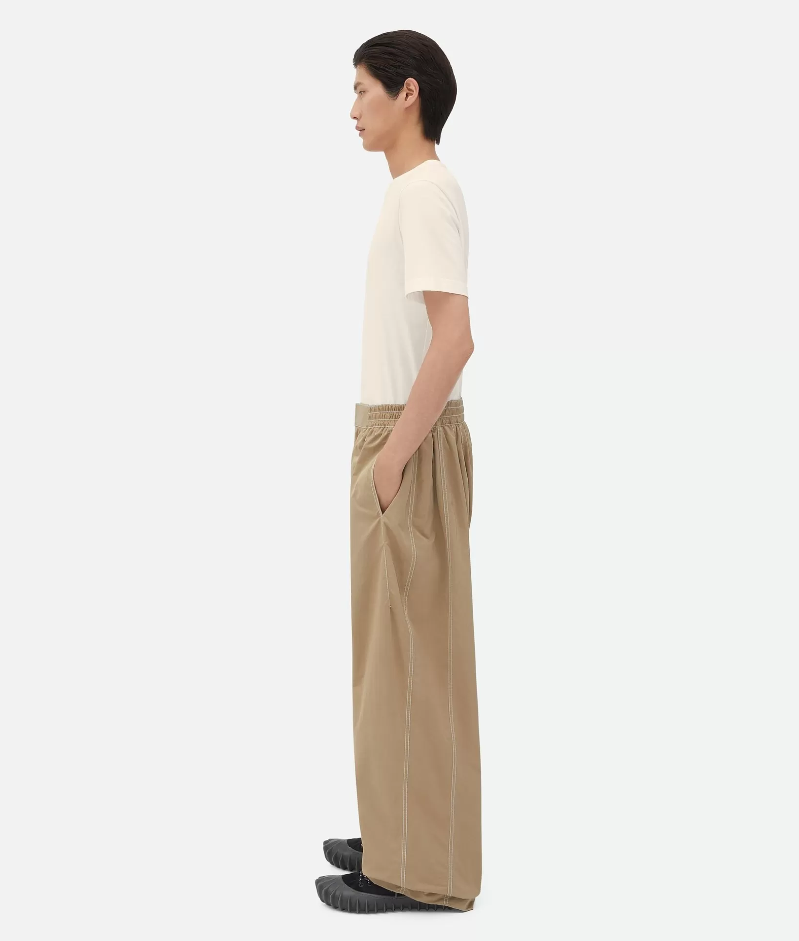 Trousers And Shorts>Bottega Veneta Elasticated Tech Nylon Trousers Sesame