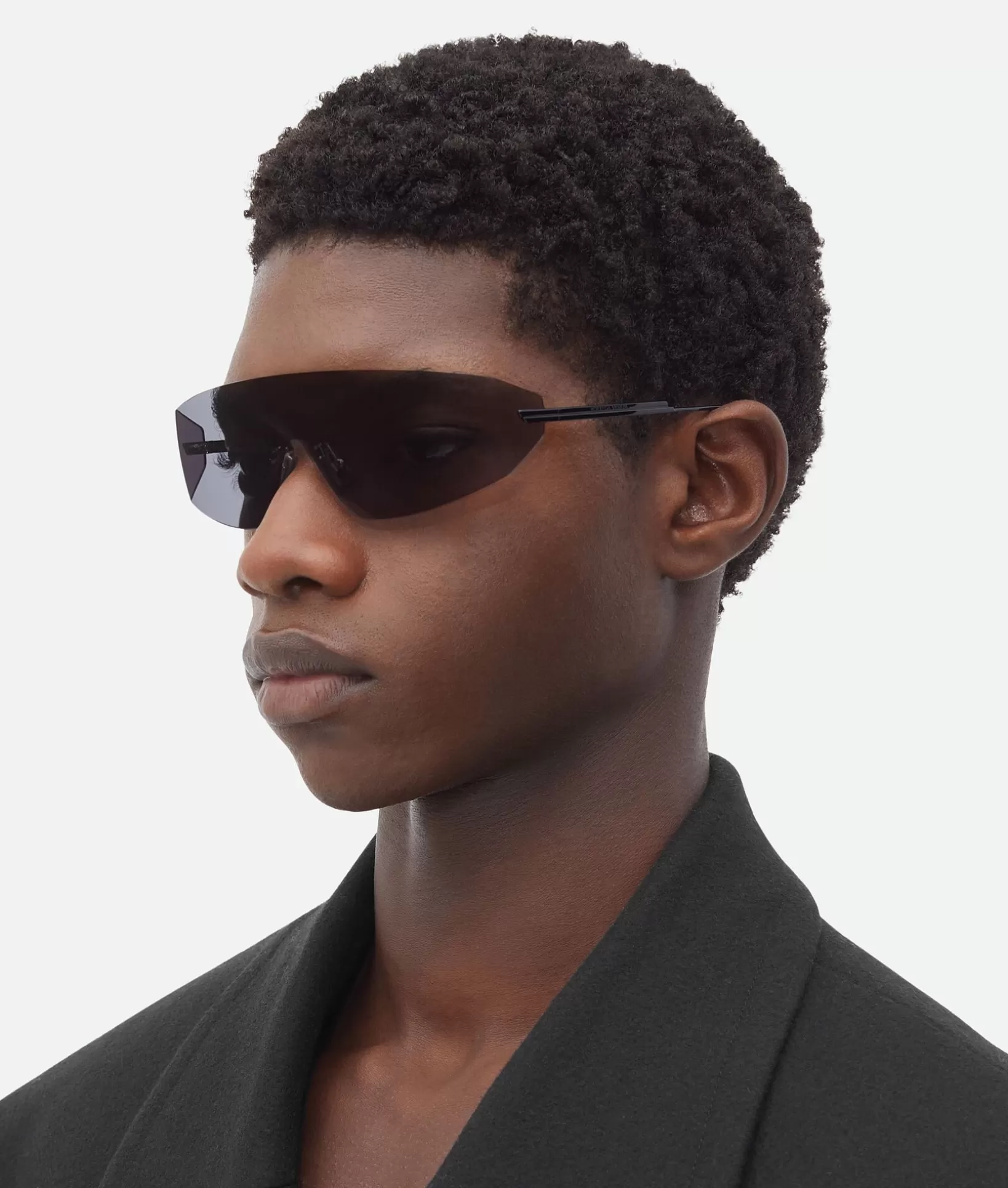 Sunglasses | Sunglasses>Bottega Veneta Futuristic Shield Sunglasses Black/smoke