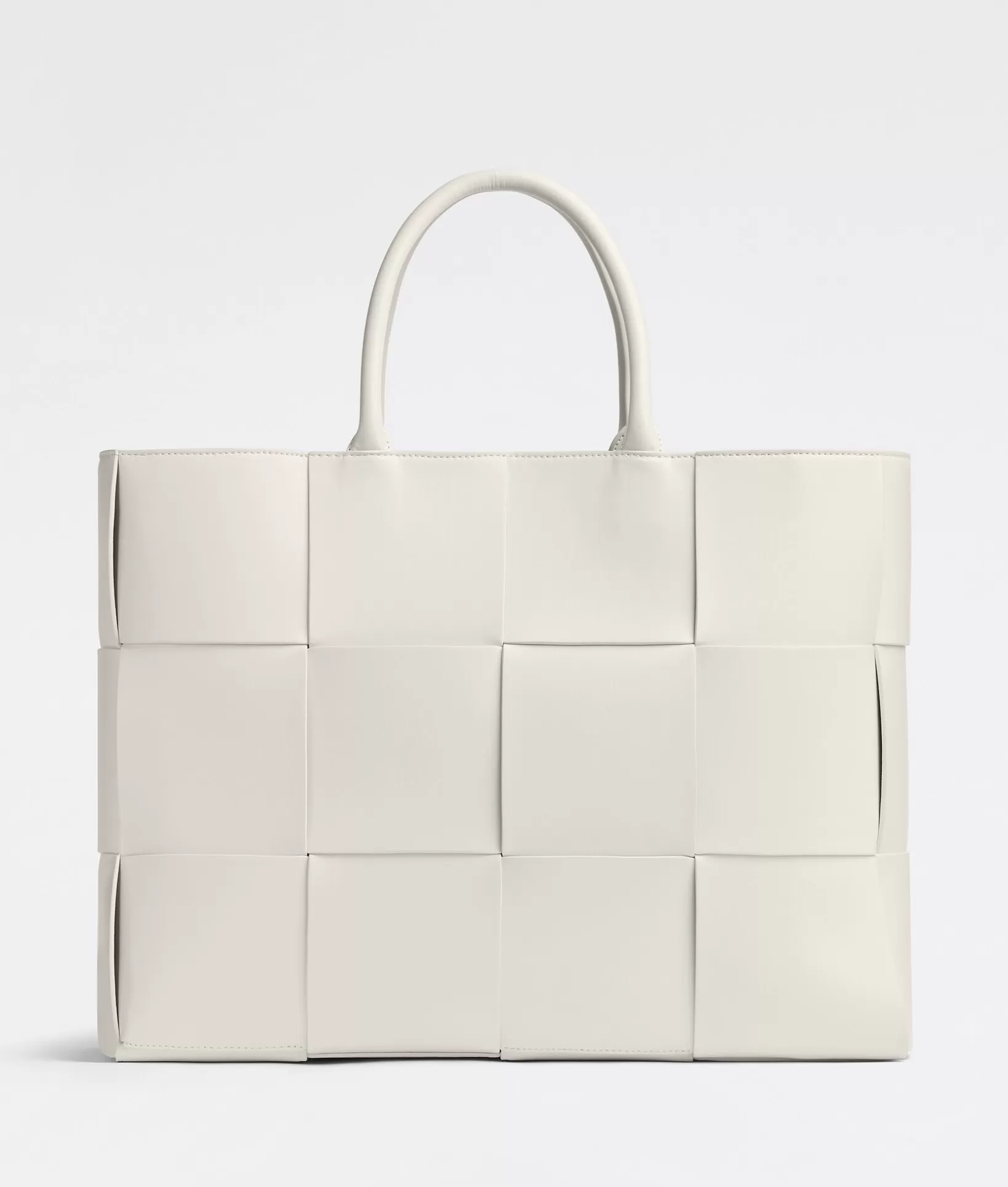 Shopper>Bottega Veneta Large Arco Tote Bag White