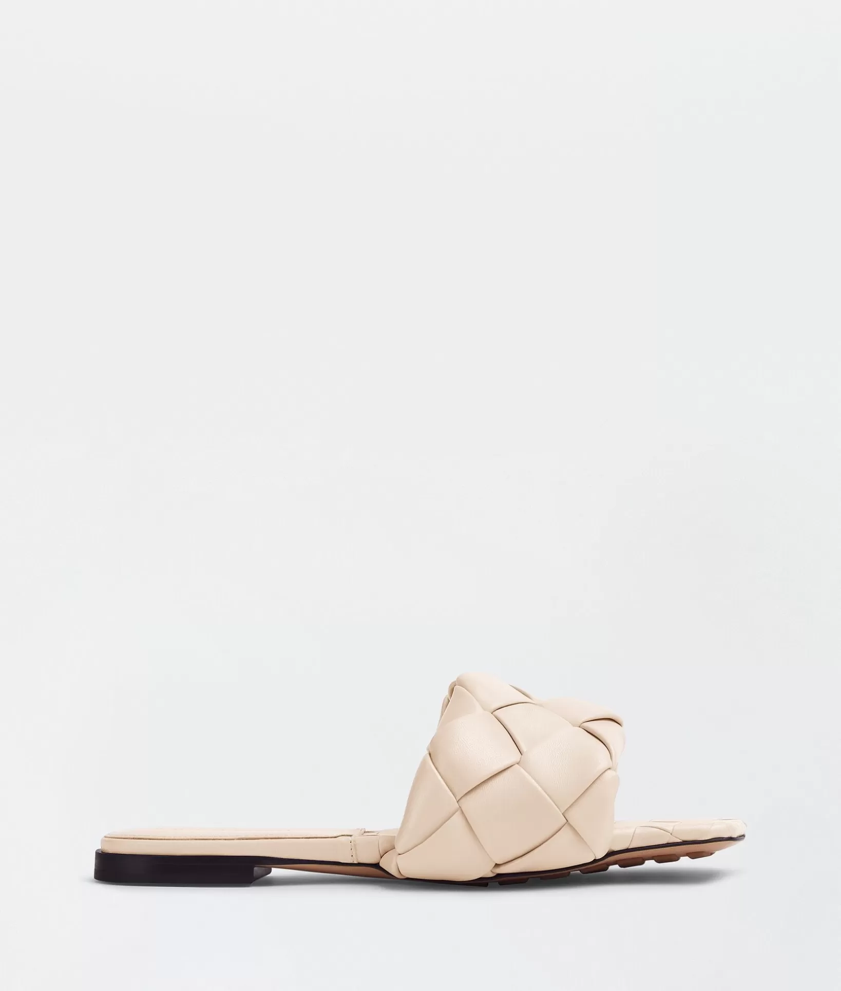 Sandals>Bottega Veneta Lido Flat Sandal Bandage