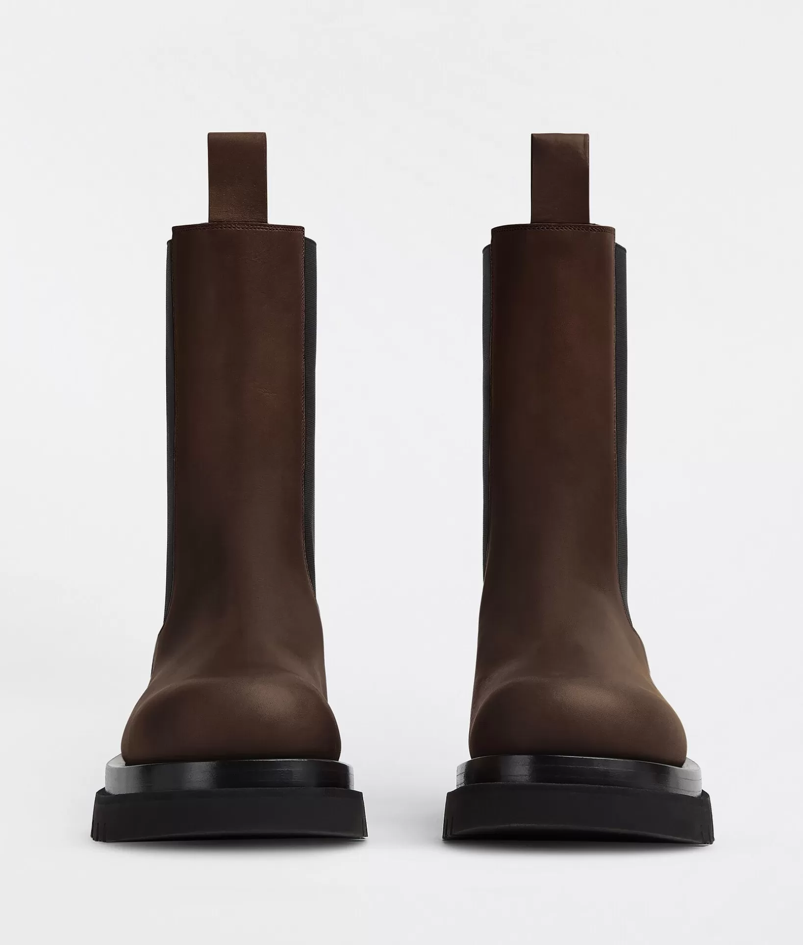 Boots>Bottega Veneta Lug Chelsea Boot Fondant