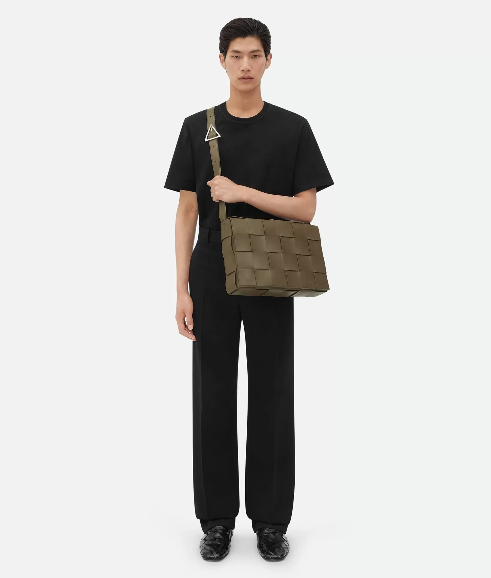 Crossbody>Bottega Veneta Maxi Cassette Argil