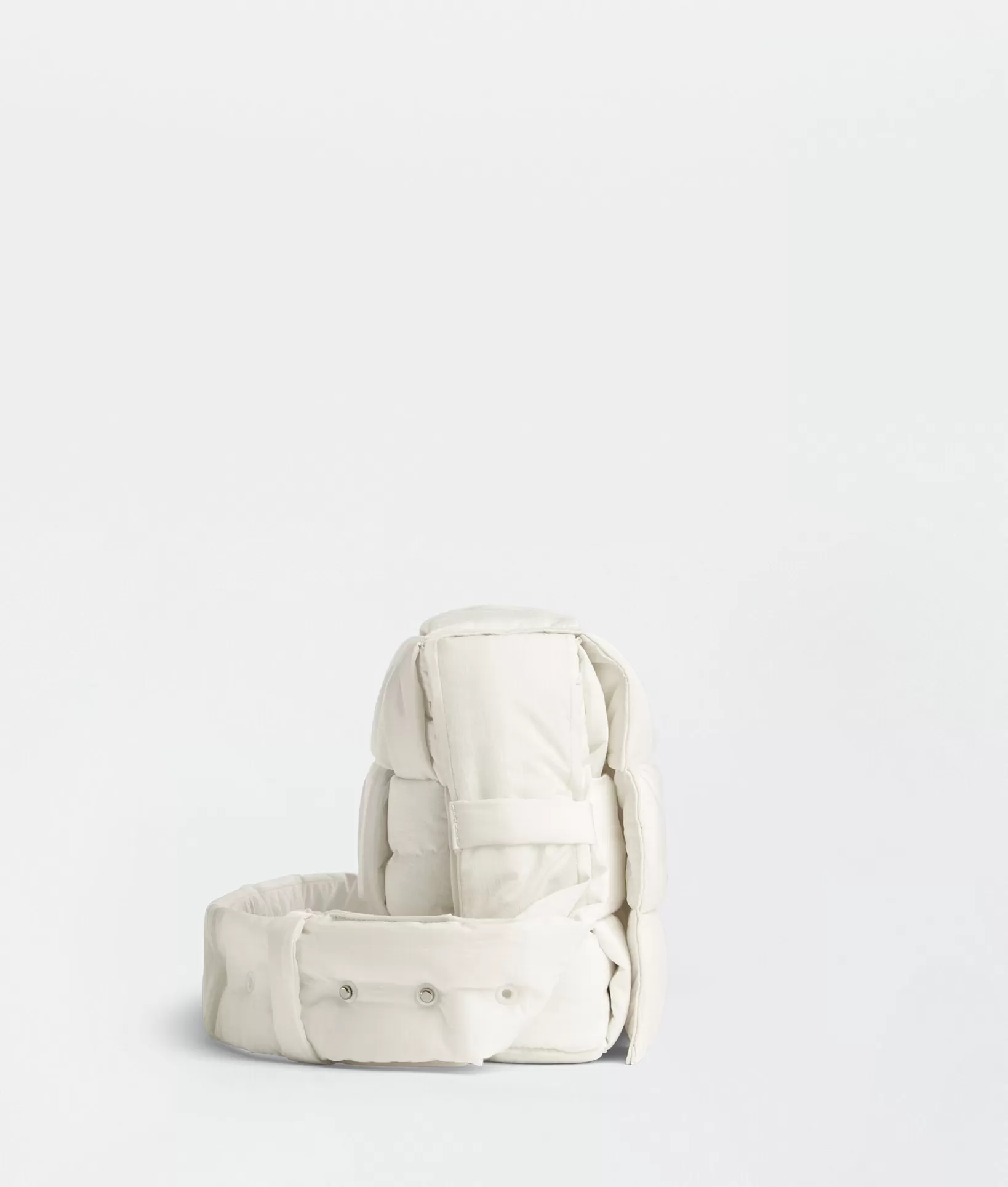 Crossbody>Bottega Veneta Maxi Padded Tech Cassette White