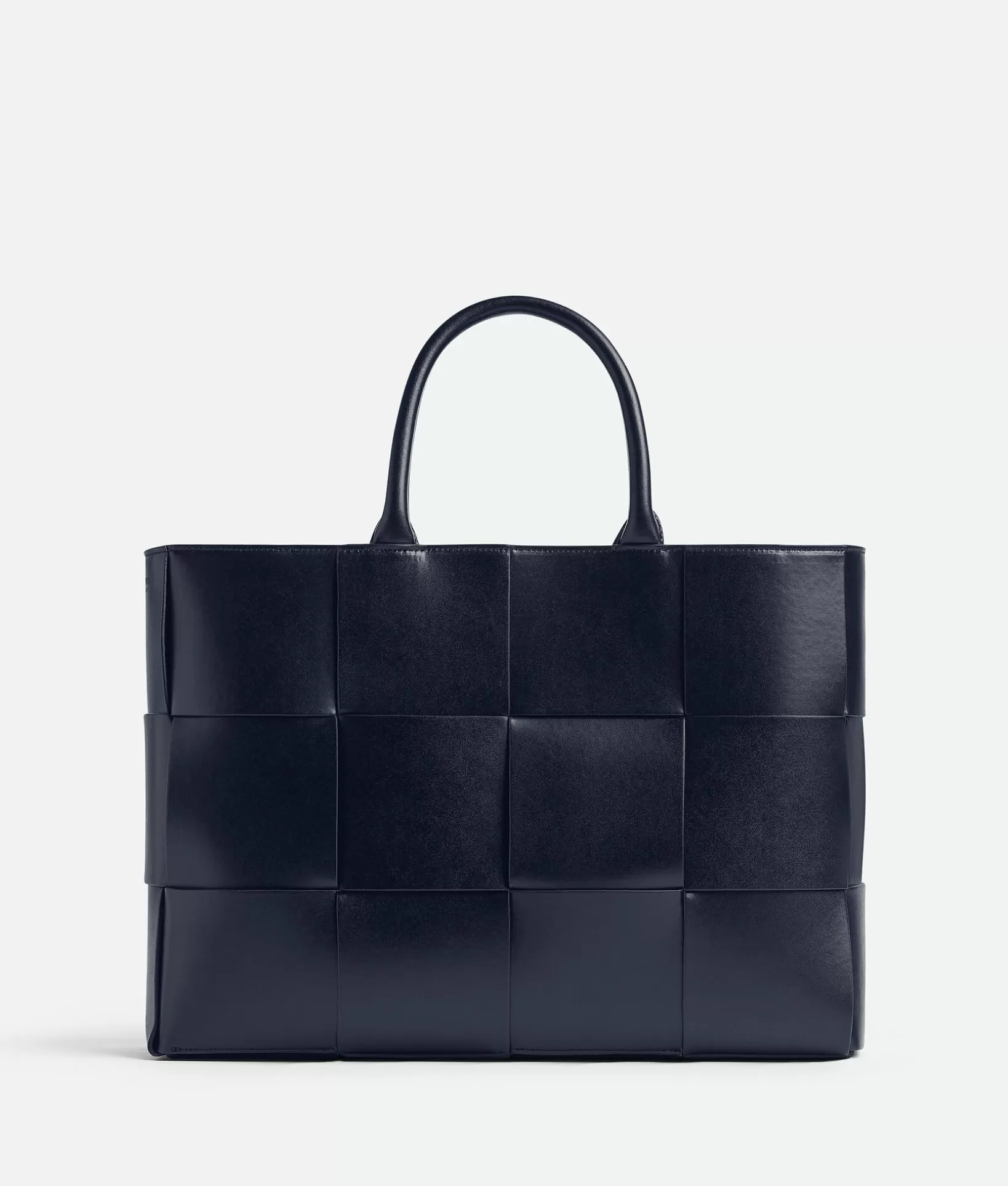 Shopper>Bottega Veneta Medium Arco Tote Bag Space