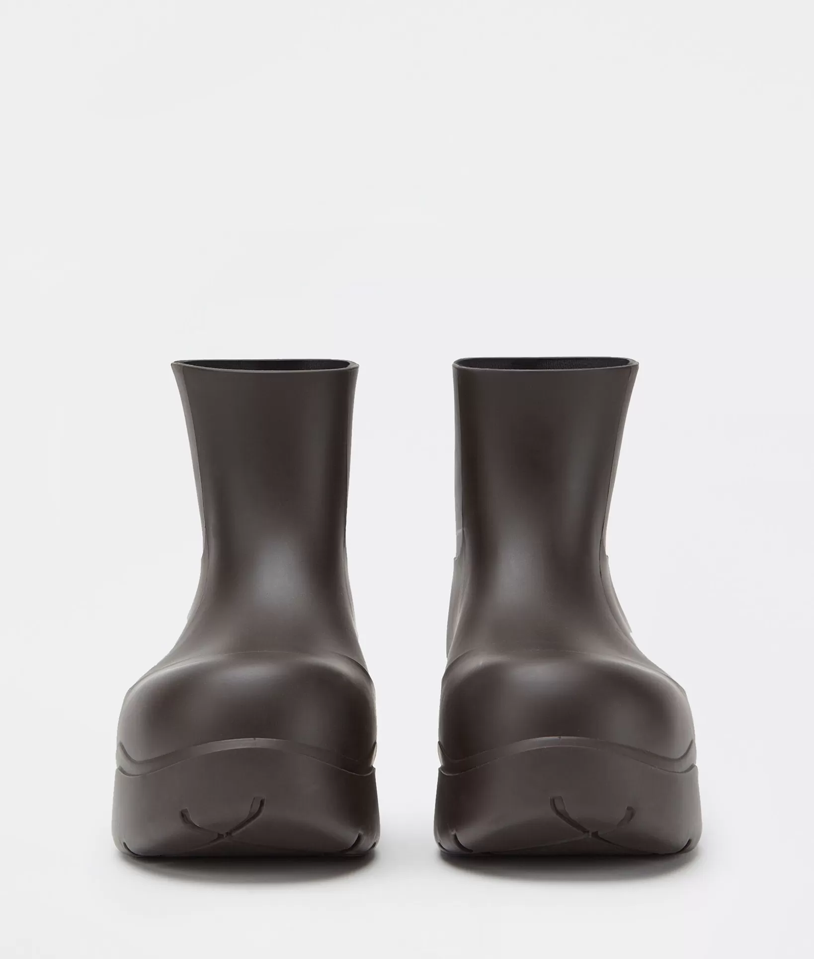 Boots>Bottega Veneta Puddle Ankle Boot Fondant