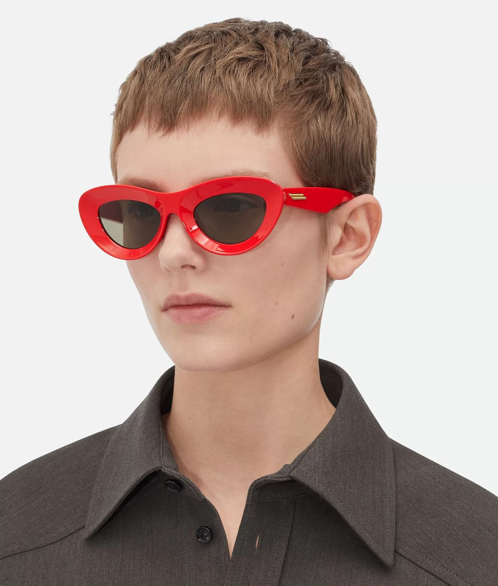 Sunglasses | Sunglasses>Bottega Veneta Sharp Cat Eye Sunglasses Red/grey