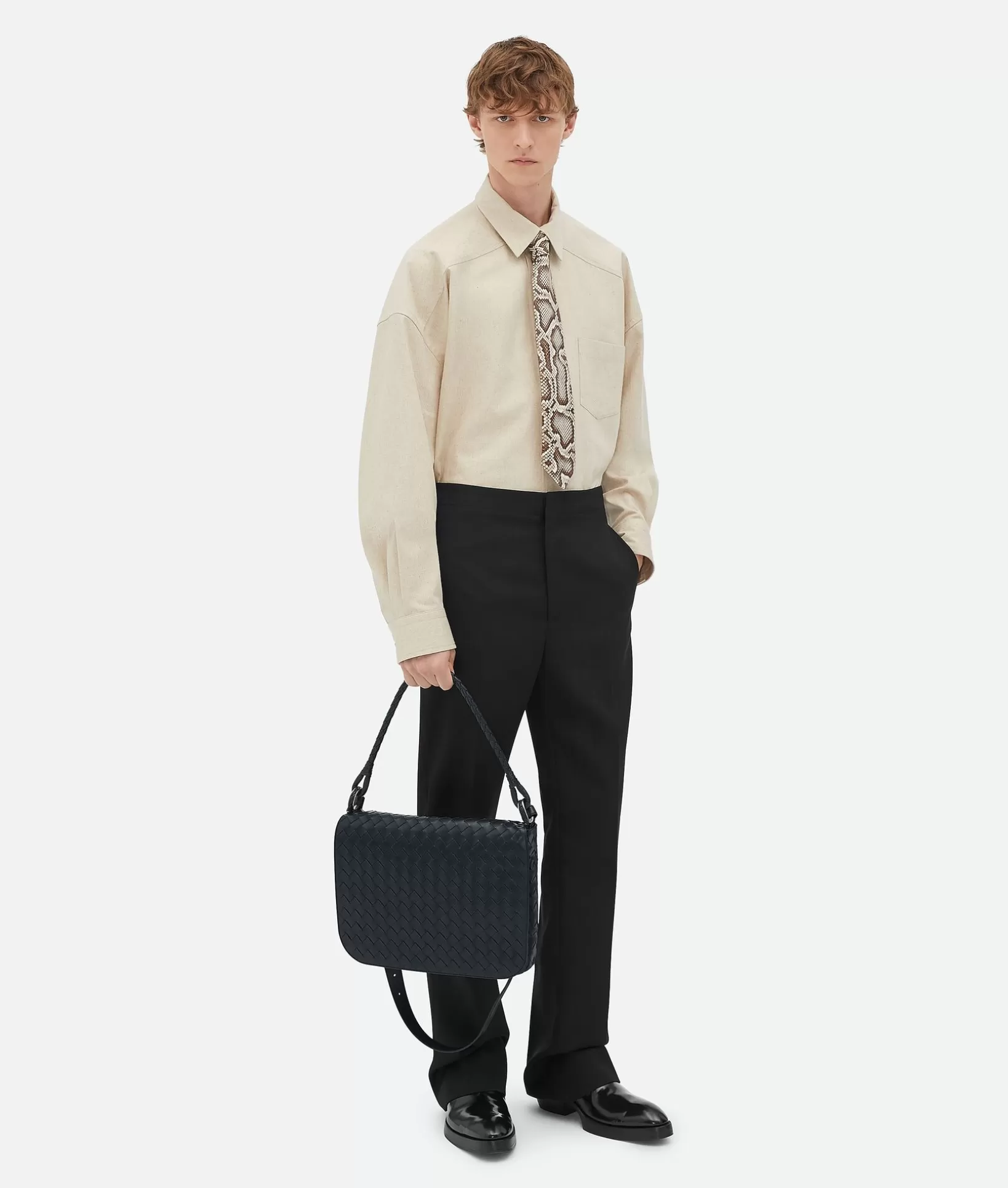 Crossbody>Bottega Veneta Swing Messenger Shadow